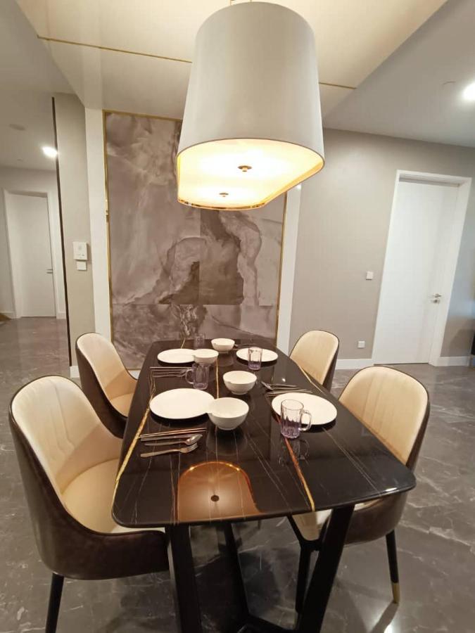 Platinum Suite 2 New Kl Cbd New Luxury Condo With Best Infinity View To Klcc Twin Towers Pool Kuala Lumpur Luaran gambar